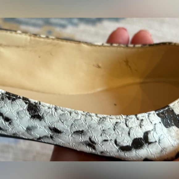 GUC - Nine West Snake Print Flats - Picture 8 of 8